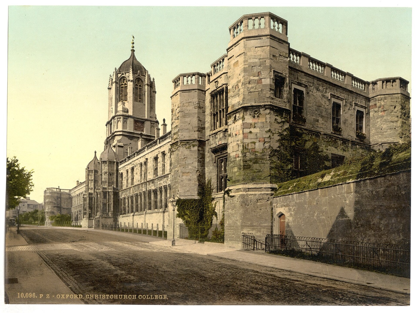 Christ Church College, Oxford, photographed between 1890 and 1900
